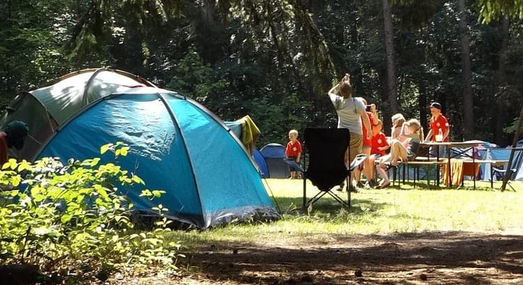 how to clean a dirty tent