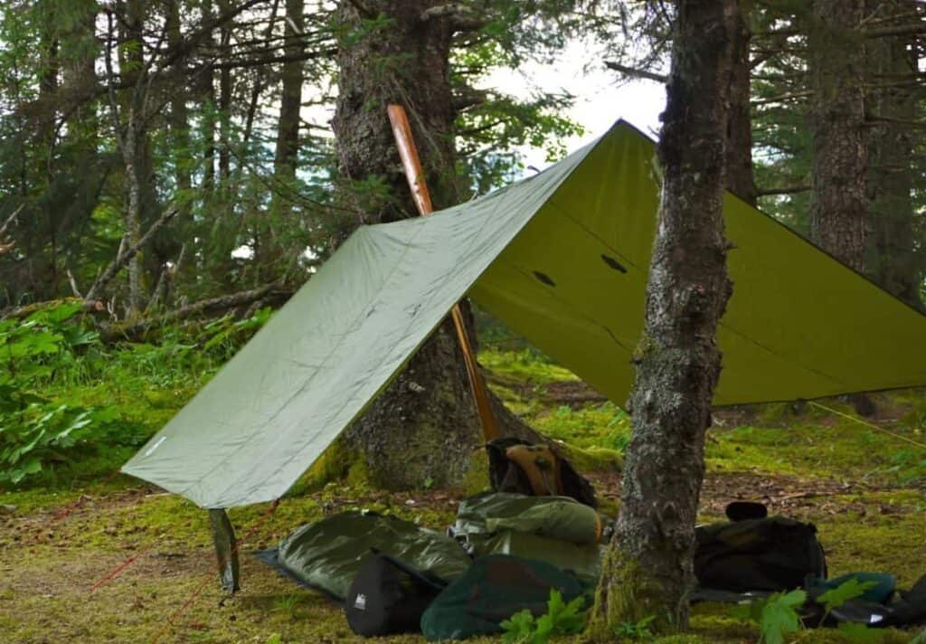 ervaring Hamburger ontsnapping uit de gevangenis How to Set Up A Tarp Over A Tent – Decide Outside – Making Adventure Happen