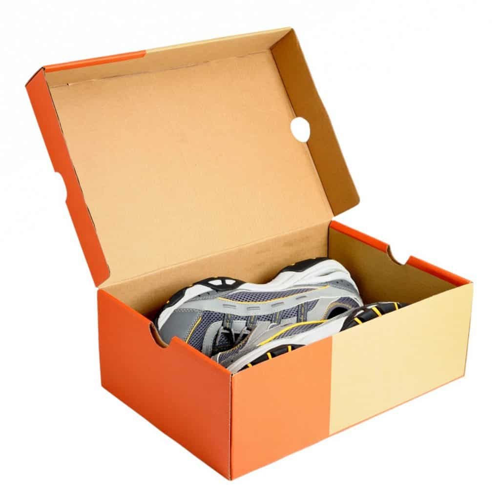 running-shoes-in-their-box