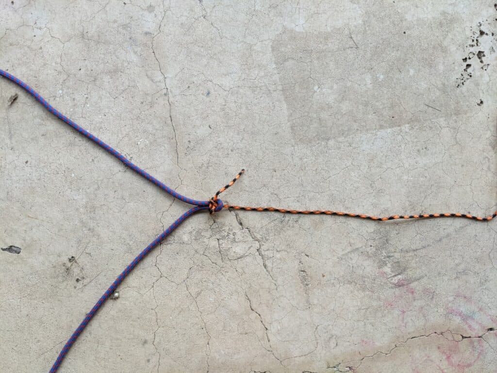 Sheet bend at the middle of one line